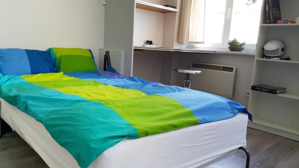 Bluegrayorange Apartment Poznan Ngoại thất bức ảnh